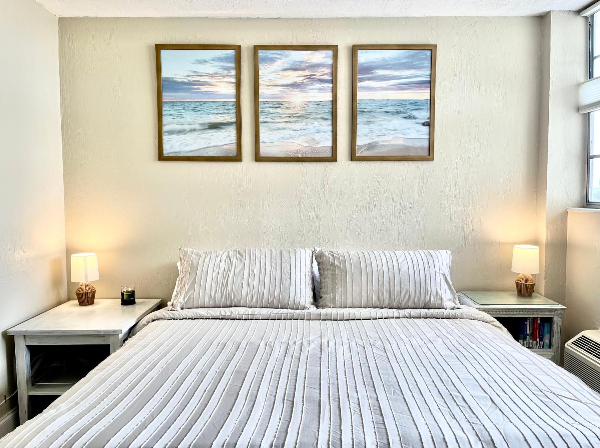 Sunset Studio Daytona Beachfront Bagian luar foto